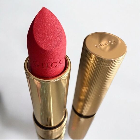 GUCCI GOLDIE RED LIPSTICK | MATTE FINISH | NEW - Picture 1 of 17